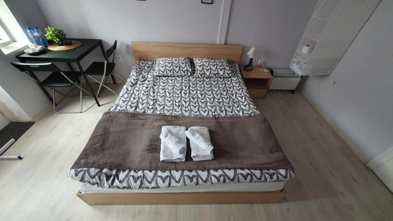 Appartement Стаи За Гости Sun House à Varna Extérieur photo