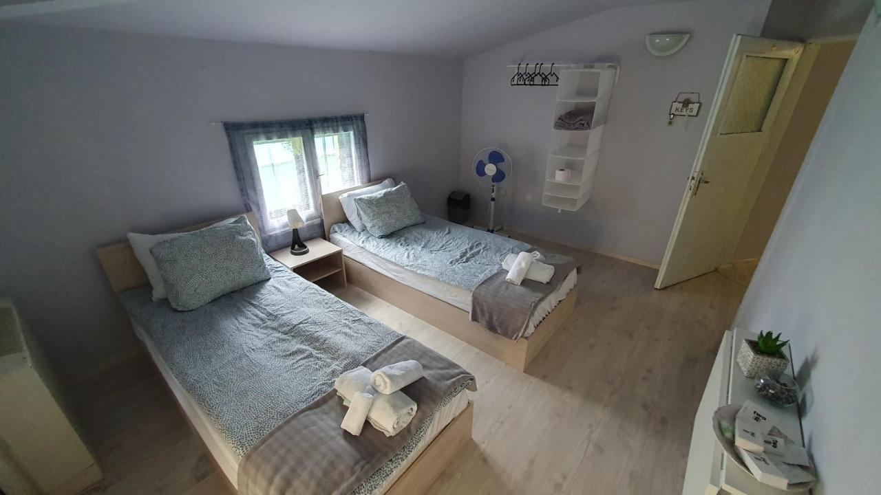 Appartement Стаи За Гости Sun House à Varna Extérieur photo